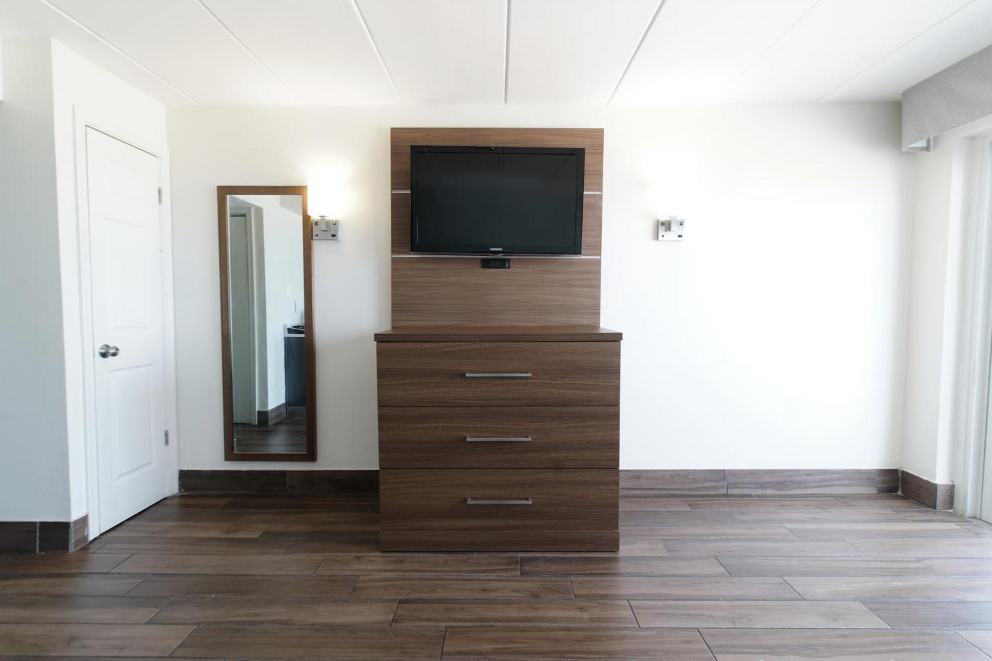 Marjac Suites Virginia Beach Oceanfront Exterior photo