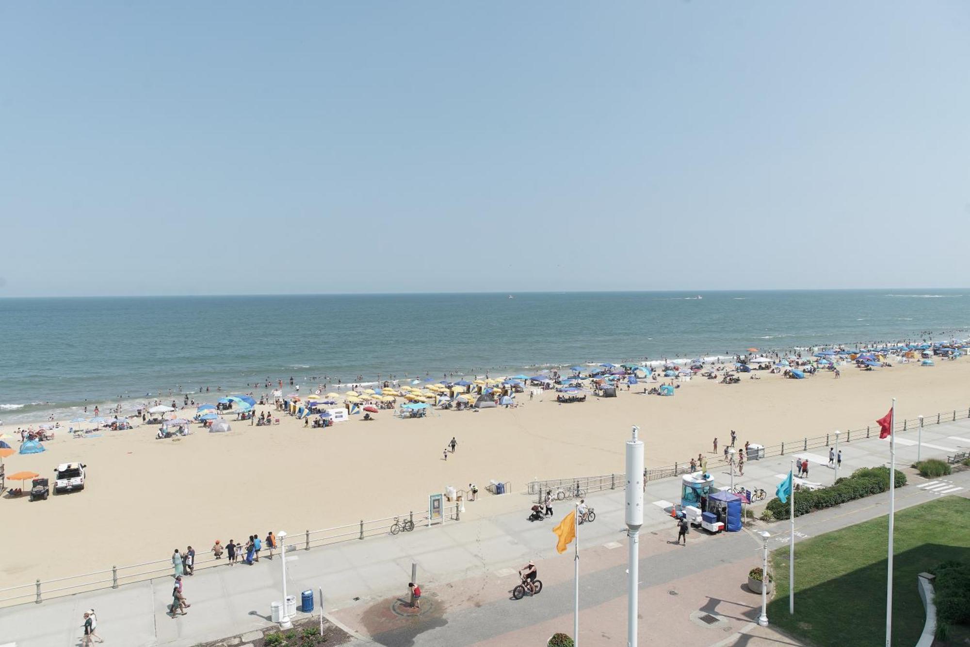 Marjac Suites Virginia Beach Oceanfront Exterior photo